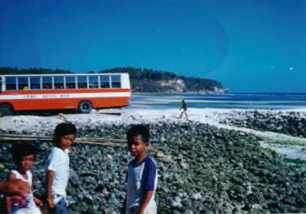Maya_Bus