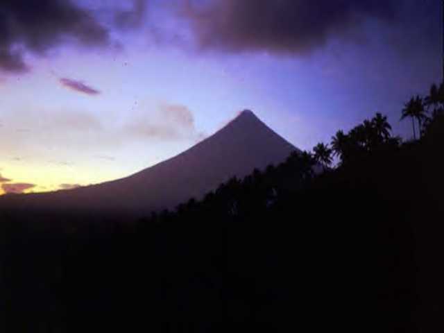 Mayon-evening